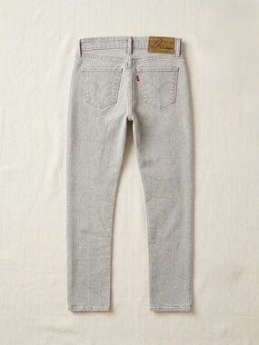 Levi's Light Gray Skinny Jeans - Women's